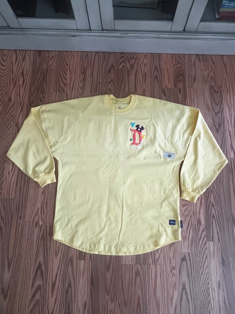 Disneyland Resort "Play in
Park" Spirit Jersey - Medium - Picture 2 of 6
